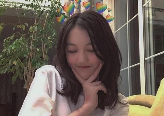 王菲高中李嫣将去国外上高中,拿100欧元炫富,女儿模特学v高中吗图片