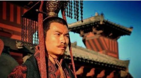 曹冲死后,曹操马上暗中杀死一个人,声称曹氏后