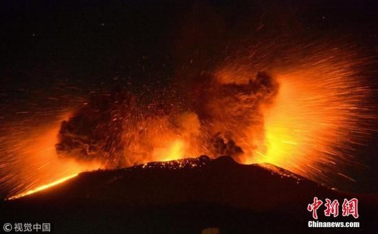 日本鹿儿岛火山数次爆炸性喷发 烟尘高逾4000米