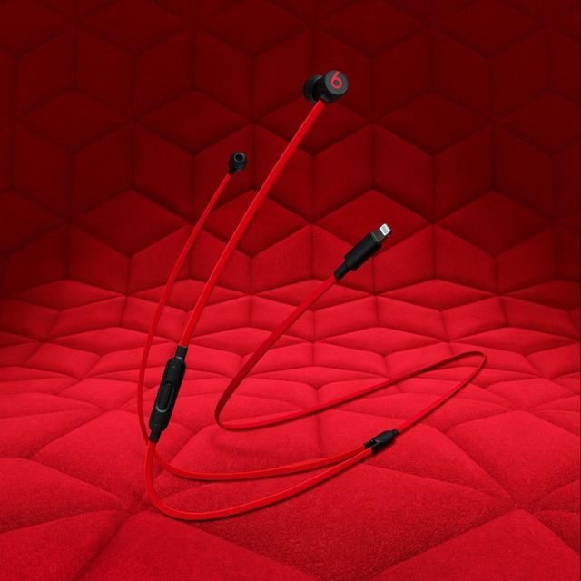 十周年纪念 Beats耳机限量版继续引领潮流