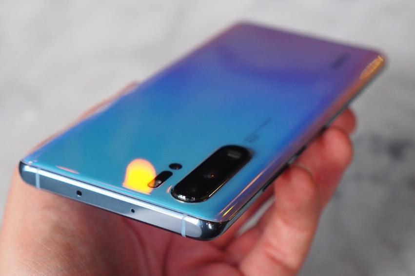 华为P30 Pro到底值不值得买?看看外媒是怎么