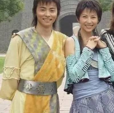 她巅峰时老公还在演替身，如今老公贵为影帝，她却息影生下了3胎