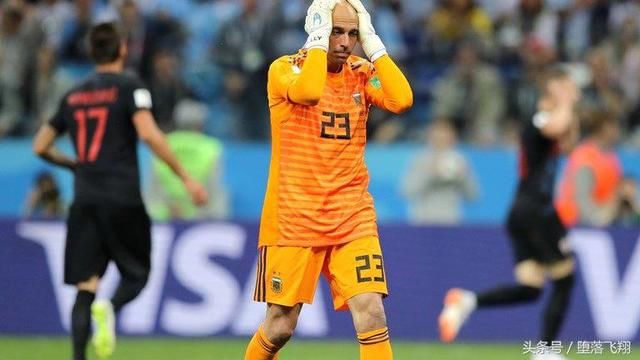 看傻老马!阿根廷门将卡巴列罗和利物浦卡里乌
