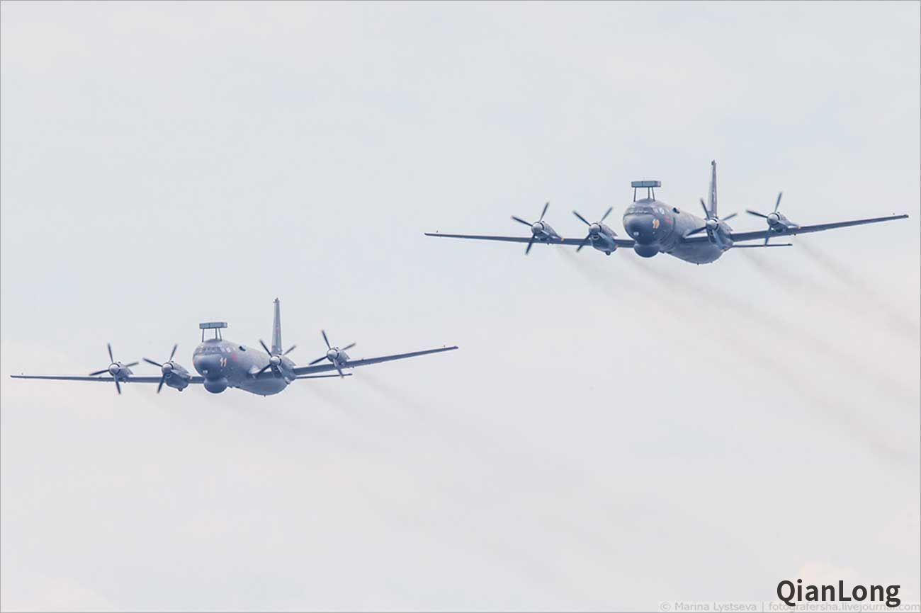 俄罗斯举行海军节阅舰式彩排 海军航空兵在空