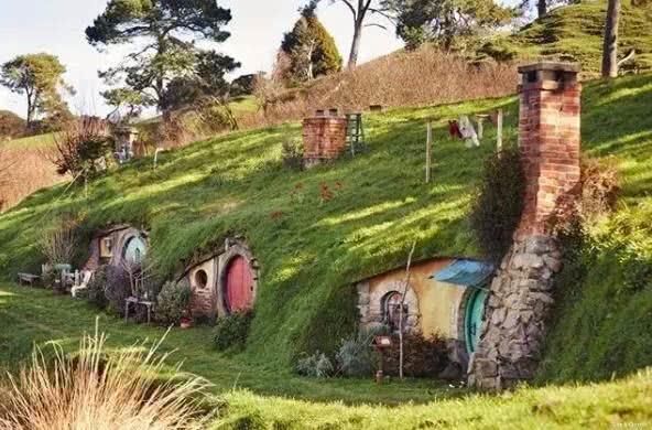 世界上最适合情侣旅拍的三个小镇，清明假期千万别错过！