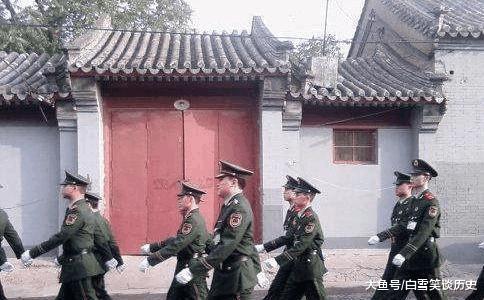 解读: 什么级别的军队干部有资格住 军区大院 ?