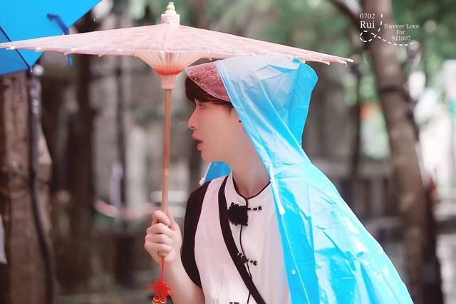 华为吃相太难看,难怪张艺兴粉丝要讨说法,好聚