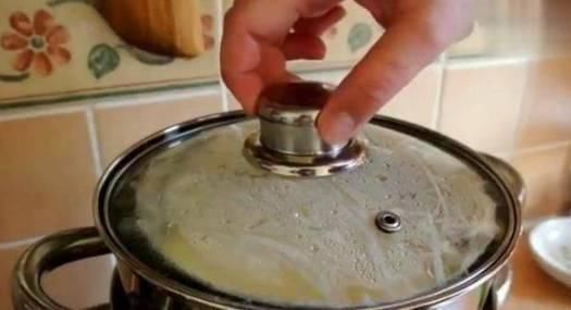 蒸鸡蛋羹是冷水上锅还是热水上锅?很多人都做