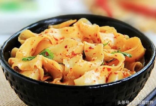 假如你饿了五天，面前放了这几碗面，只能选一碗充饥，你会选哪碗