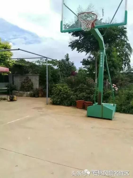 羊的盛宴大快朵颐烤全羊