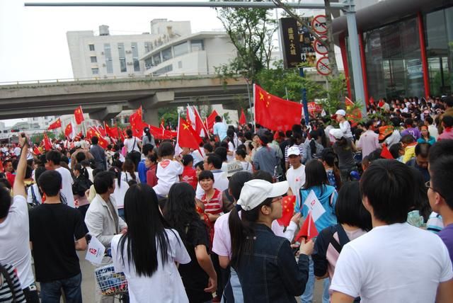 那一年，我在昆明，遇到了国家级活动，也是本人提供的摄影图片