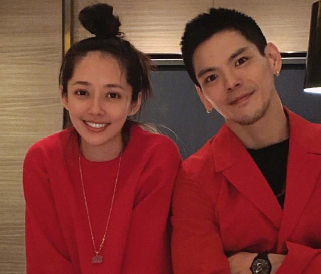 有种长胎不长肉叫郭碧婷，和向佐首次同框，四肢纤细惹人羡慕