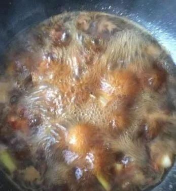 元宵必吃的一道硬菜，比猪肉便宜，红亮红亮的，一上桌就抢光!