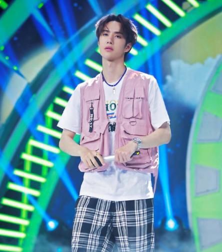 王一博在天天向上几年