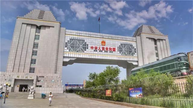 这世界许你一双脚,就请走出自己的精彩!