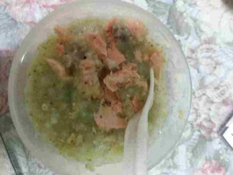 宝宝辅食:鲑鱼燕麦粥的做法