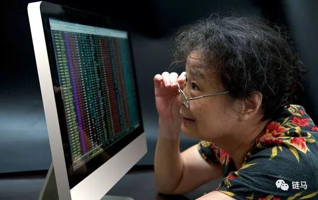 比特币4月大涨40%，一度逼近1万美元，加密货币寒冬已过？