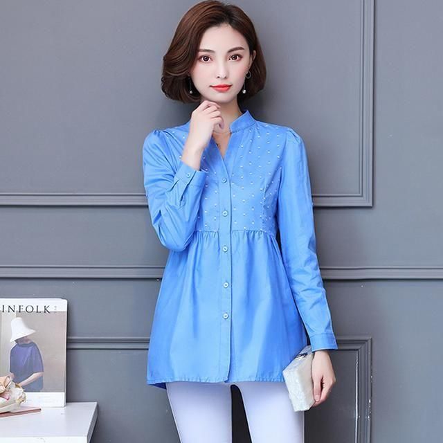 入秋以后天气微凉,搭配一件时髦的长袖衬衫,既