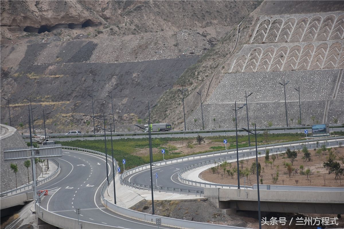 实拍兰州大沙坪互通立交桥 却发现旁边有一处地方是