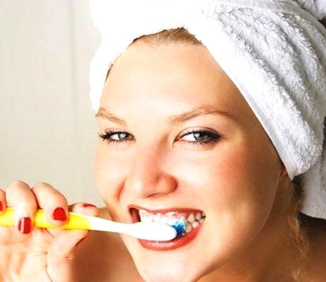 新产妇不可以刷牙?否则牙齿会酸痛?是真的吗