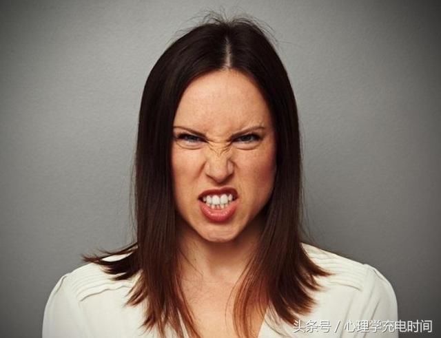 微表情心理学:教你解读八种面部表情的含义