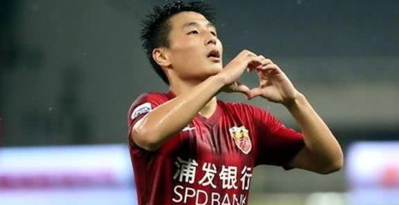 武磊虽穿7号,性情却像梅西:我将更自信,降薪会