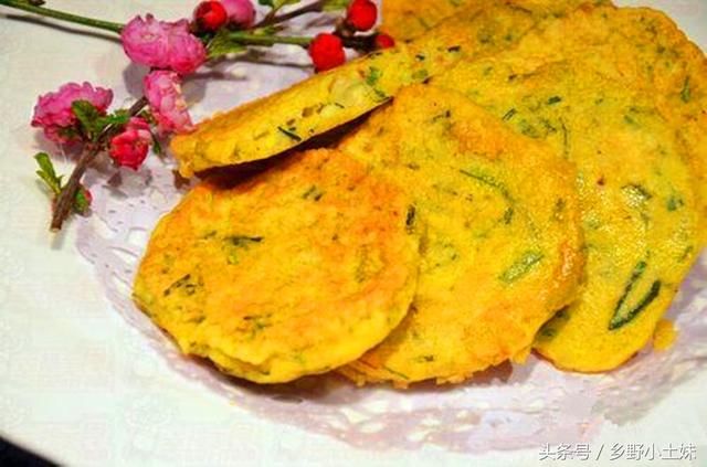 这种野菜味道鲜美,比大蒜药用价值还高,现在正是采挖的好季节