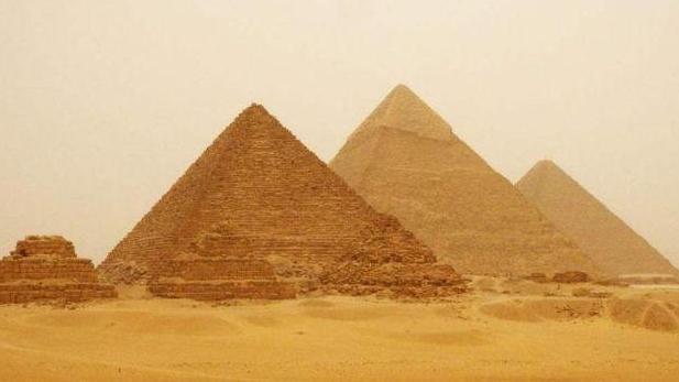 埃及人修金字塔的时候,中国人在做什么?说出来