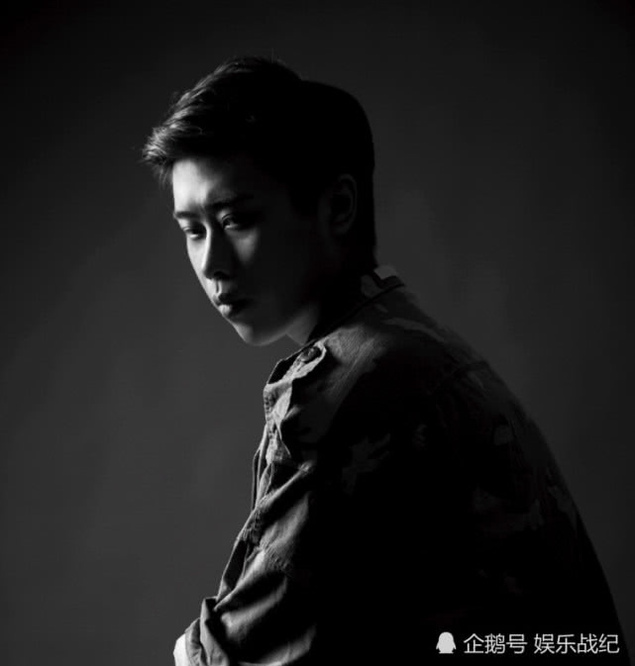 卢本伟化身超暖心男友,主动为uu吹头发获狂赞