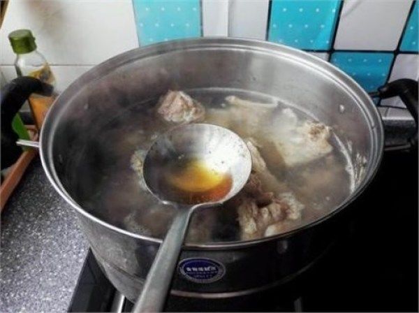 老北京炖羊做法的蝎子,食材佐料配比,一次就熟悉多少家常菜团结湖钱太烤鸭店图片