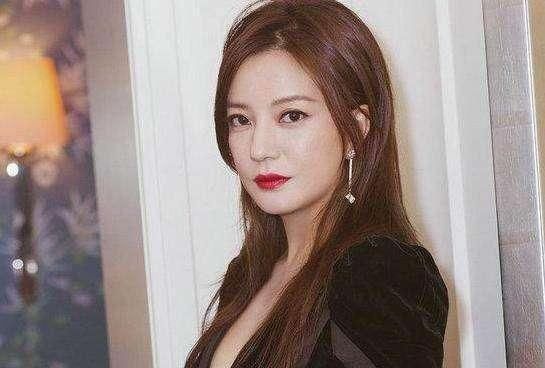 还珠捧红的女星,赵薇、林心如、王艳都老了,只