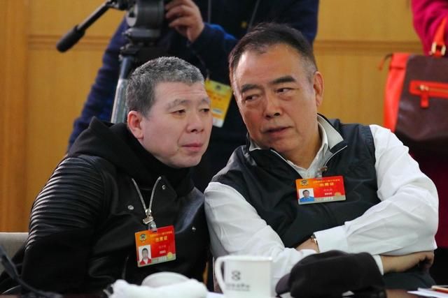 冯小刚的蜕变:从冯裤子到名导=懂得服软+猥琐