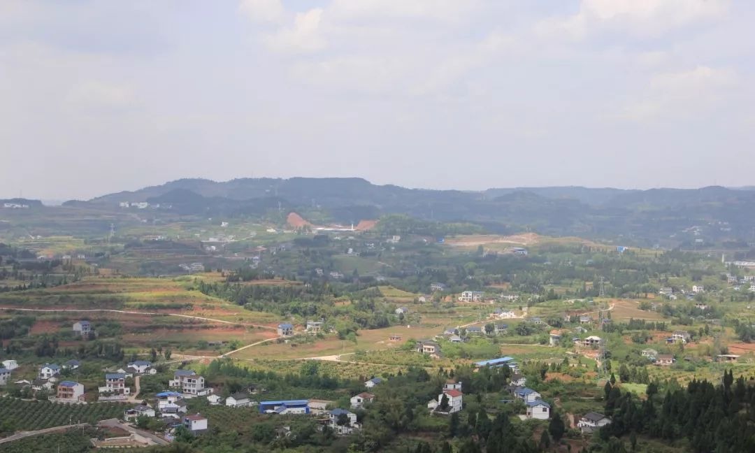 四川南充青姓总人口_四川南充青居镇风景(2)