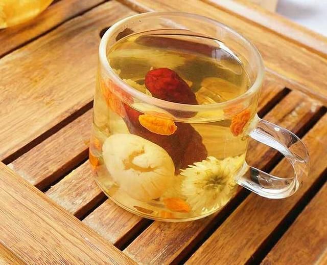 新鲜桂花能直接泡茶吗 t01ccb7a607b9e1d0f1.jpg