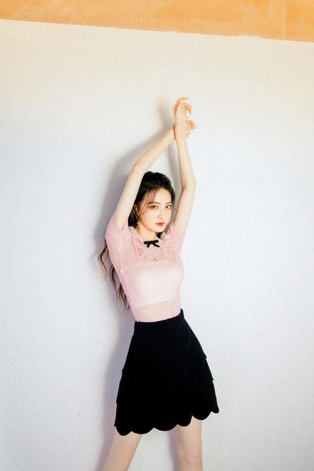 徐璐--仙女飘飘，十分的漂亮