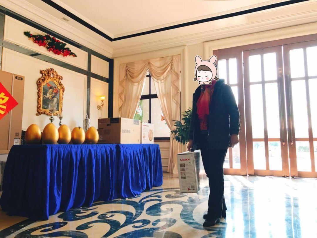 售楼员:南京人真有钱!390万小独栋，第一次看房就全款买下!