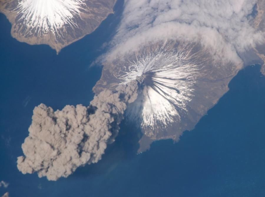 7张从外太空俯瞰地球的壮丽照片，才发觉人类真的很渺小