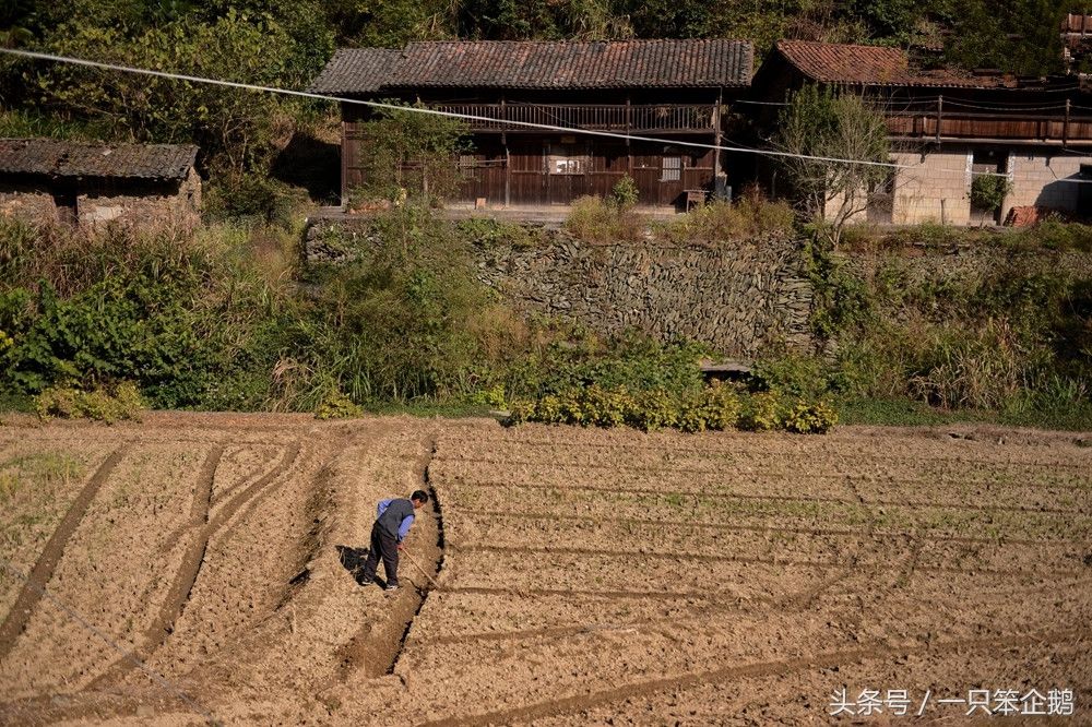 镜头下:中国10个被人遗忘的村庄，每个村子只剩下一个人