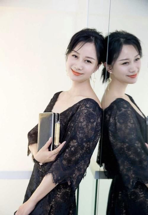 倪虹洁《演员请就位》演技炸裂，获杨颖发文力挺，吊带裙性感成熟