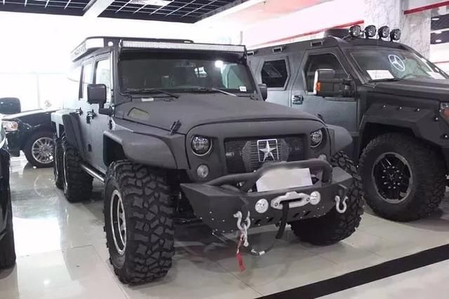 价值200多万的装甲越野车,乔治巴顿-战斧霸气侧露