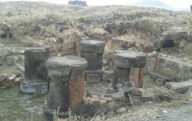 古老的鬼城曾经有十万人在此生活，直到他们一夜之间消失了