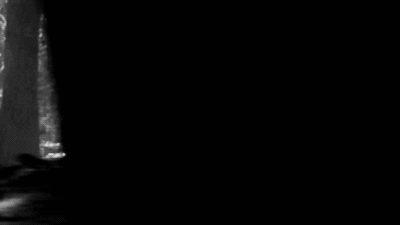 爆笑GIF:媳妇你又在调皮了