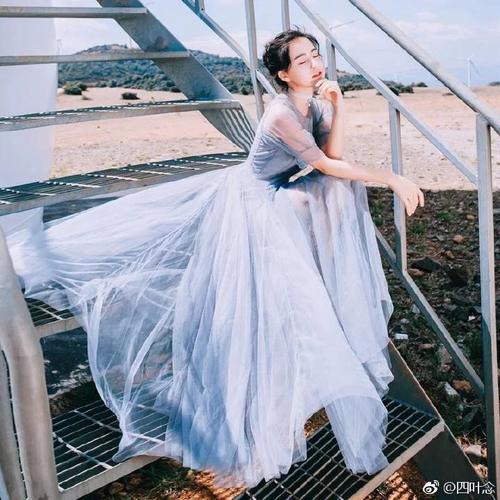 横看成仙侧成潮,大仙女的连衣裙,让夏季都轻盈