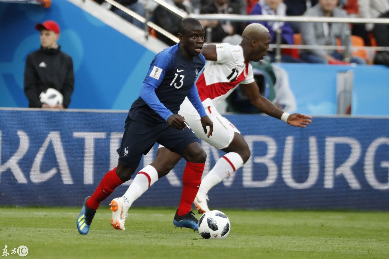 法国VS秘鲁在EkATARENENBURG体育场精彩