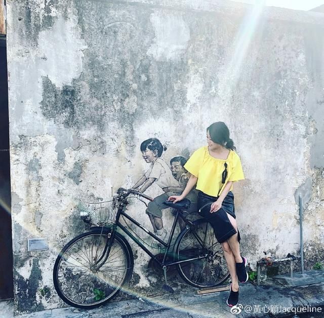 实锤!许志安曾邀请小三黄心颖上台合唱,两人深