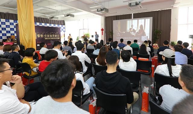 2018上海互联网+餐饮行业创新服务峰会圆满落