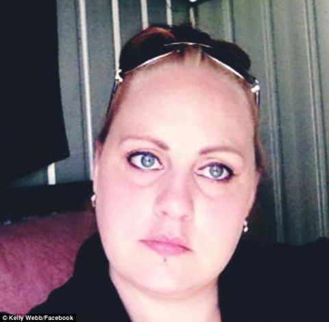 一位冰毒成瘾者将被遣送回英国 她的五个孩子