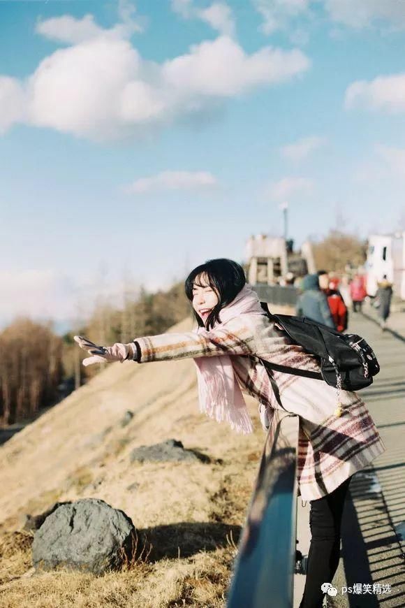 求大神帮我p一个三级头和和98k,我是吃鸡迷妹