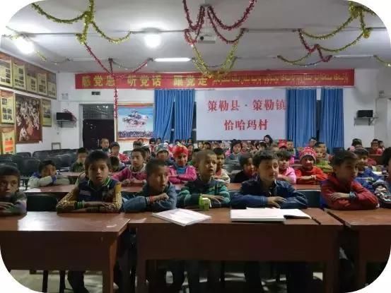 学生夜校为孩子插上腾飞的翅膀