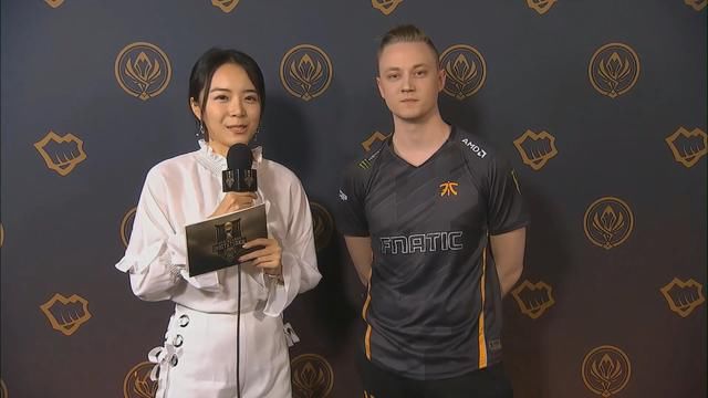 Rekkles：昨天输掉是因为没拿到顺手英雄，今天拿到小炮就赢了！